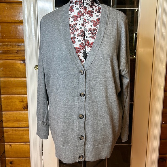 Torrid boyfriend cardigan - Picture 1 of 12